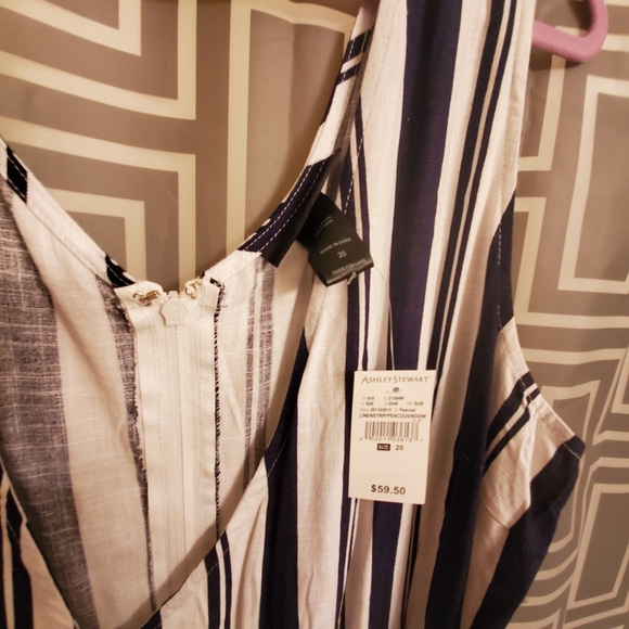 Cropped jumpsuit - Picture 4 of 4